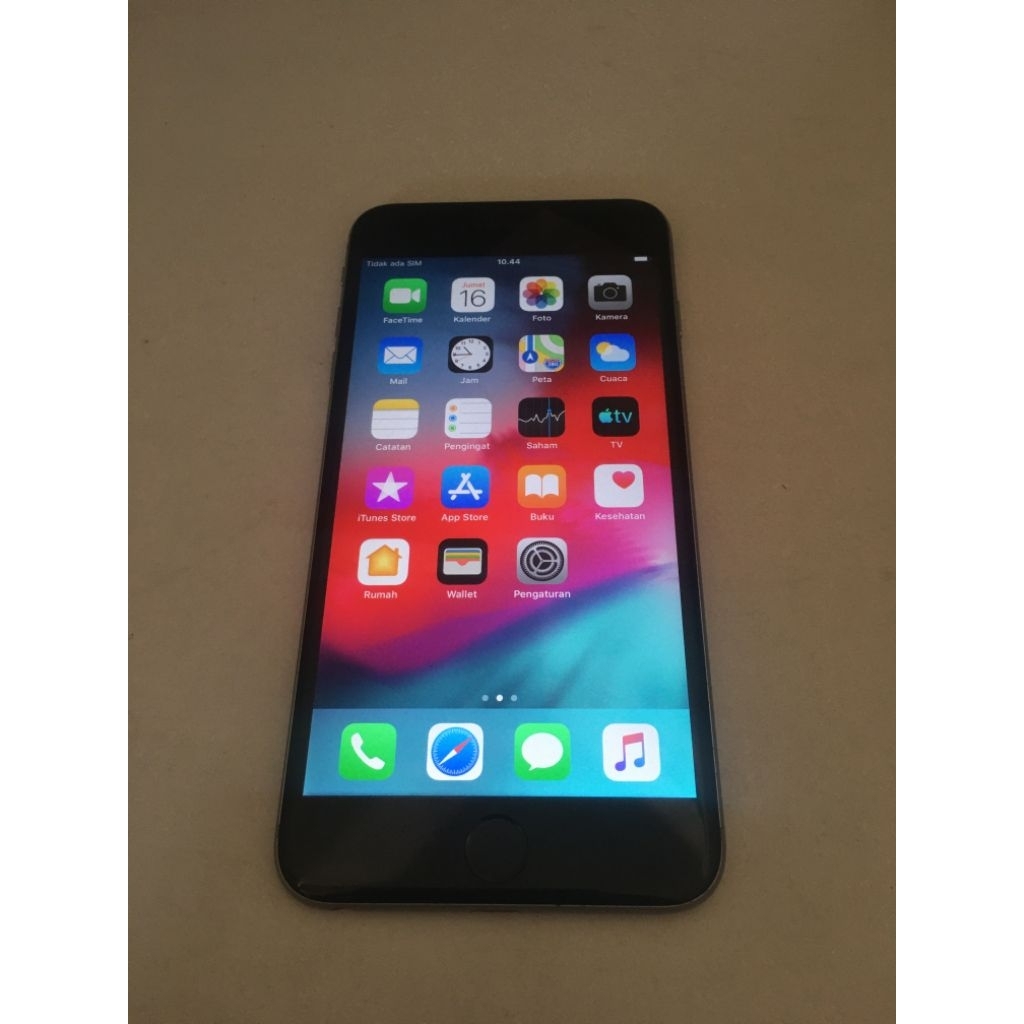 iPhone 6 Plus 16GB Wifi Only - Layar Besar