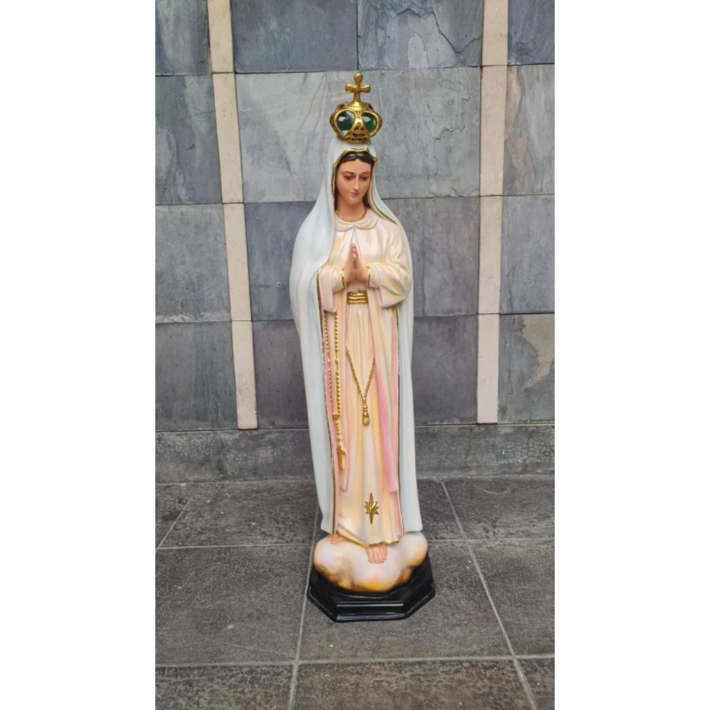 Patung Bunda Maria Fatima (Our Lady of Fatima).