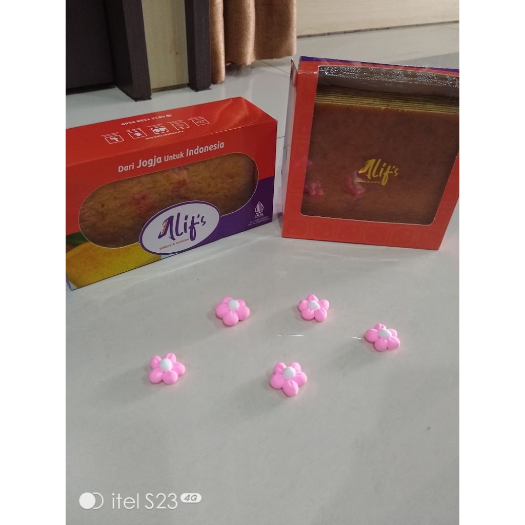 paket hemat lapis legit besar + Bika Ambon alif's bakery