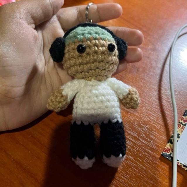 SHAAN - Gantungan Kunci / Keychain Frank Ocean Amigurumi / Doll / Rajut / Crochet / Handmade