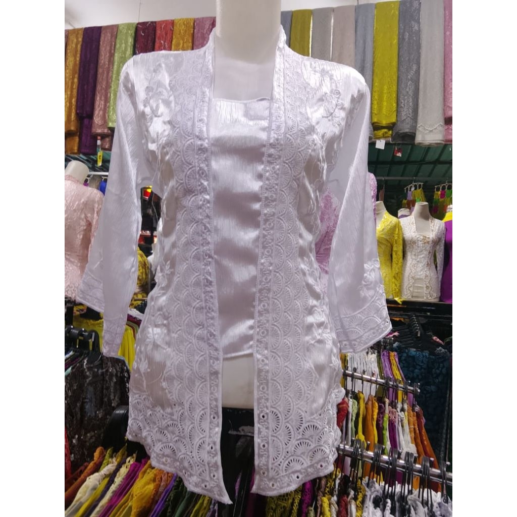 terbaru kebaya jadi Bali.. kebaya dewasa spesial warna putih..sutra silk kain halus nyaman dipakai u