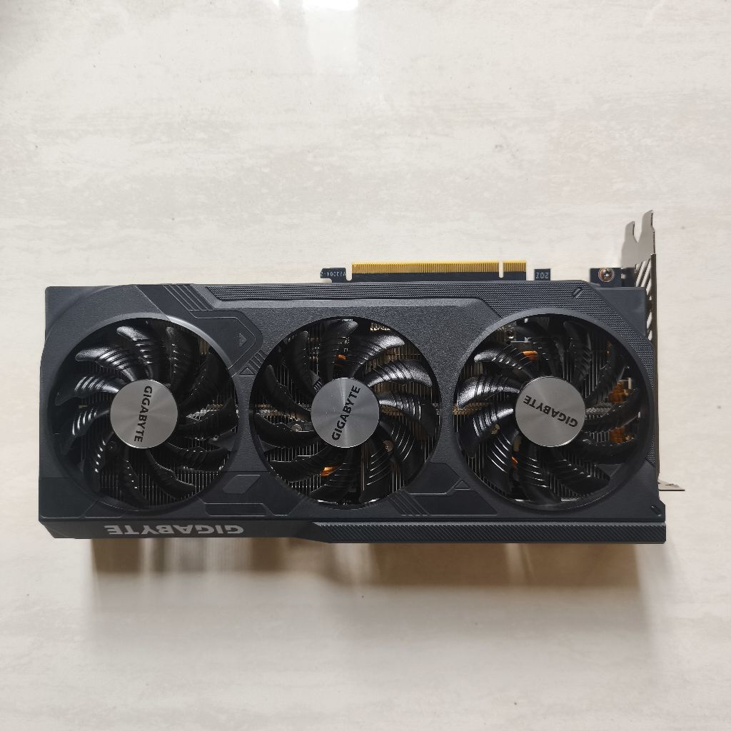 GPU NVIDIA RTX 4070 12GB 3 Fan – Gigabyte (Second)