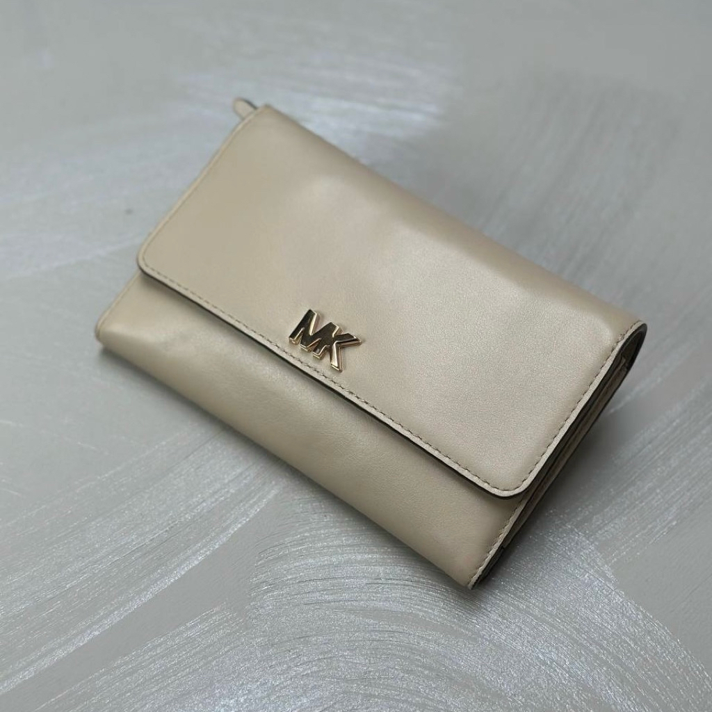 BRAND NEW KORS MK M Pieces Medium Leather Trifold Wallet Multifunction Carryall