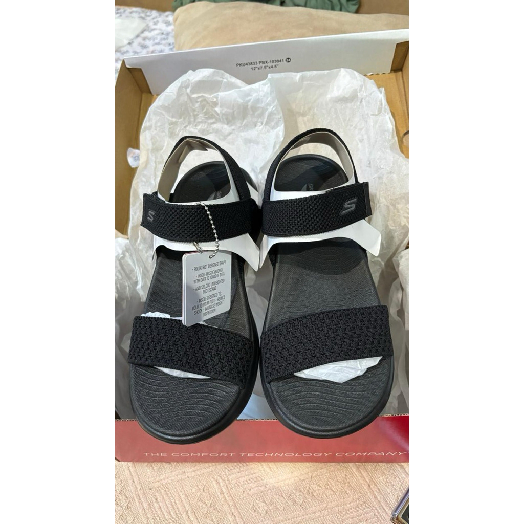 Skechers Go Walk Arch Fit Sandal Preloved