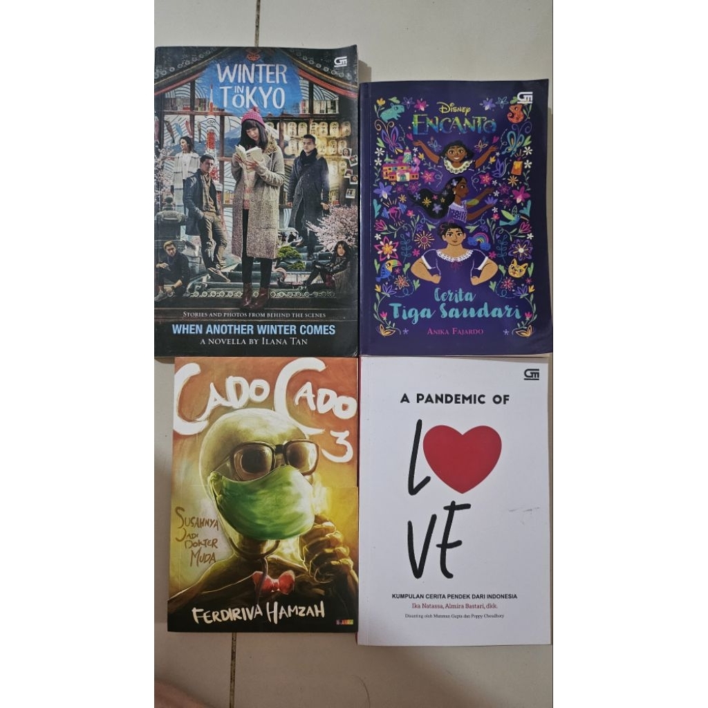 Novel dewasa| paket preloved novel | kondisi mulus | dapat 4 novel | original