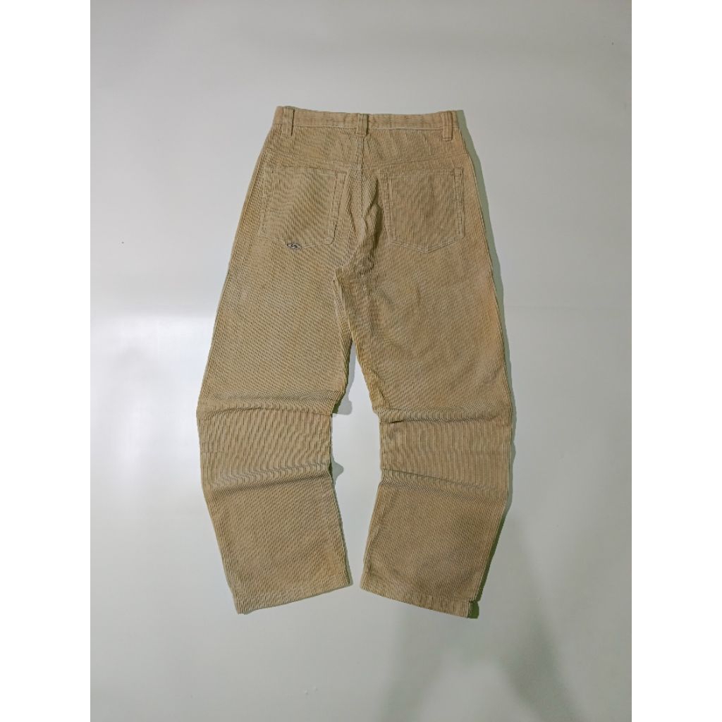 VTG QUIKSILVER CORDUROY PANTS