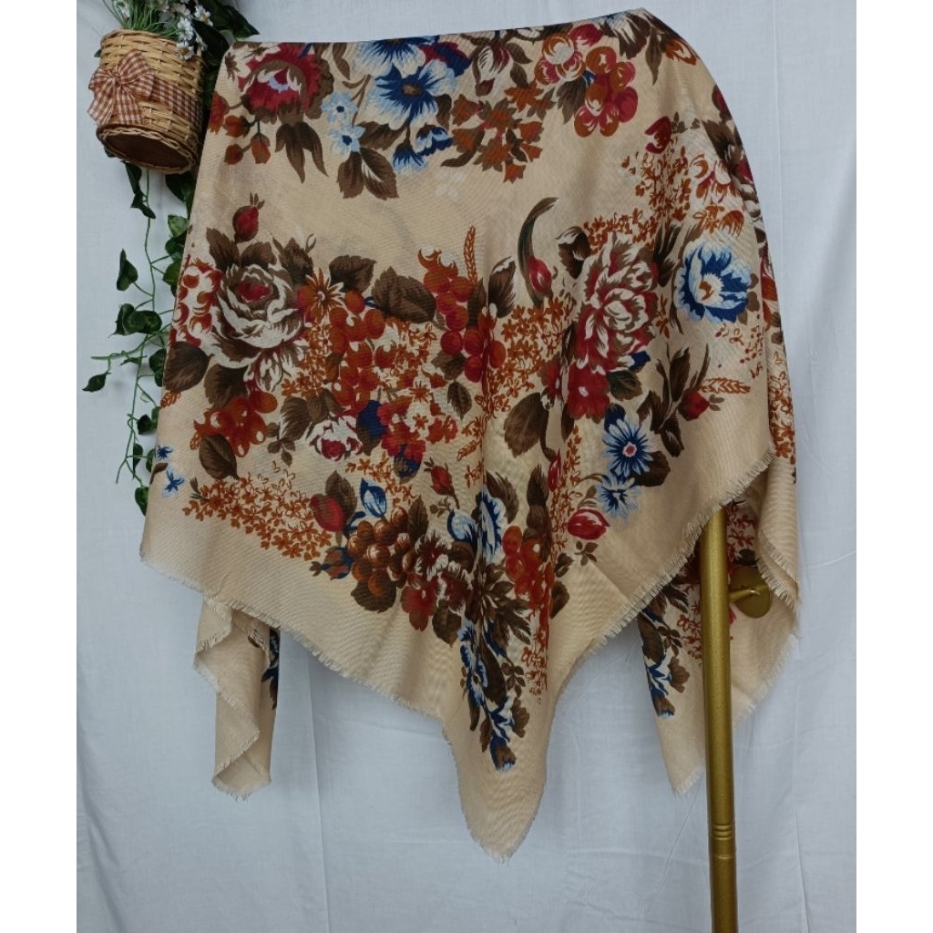 Kerudung segiempat tierack italy