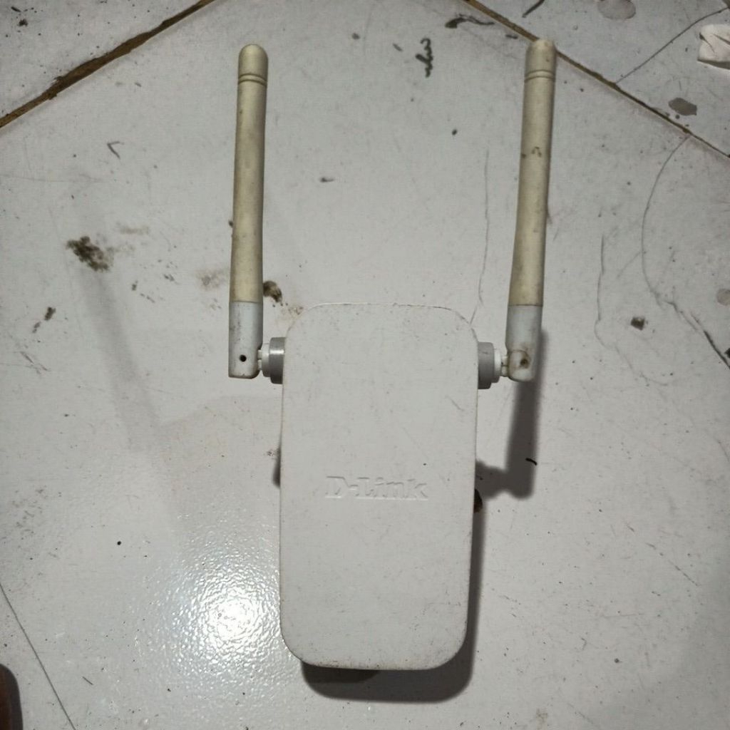 D-Link wifi range extender DAP-1325