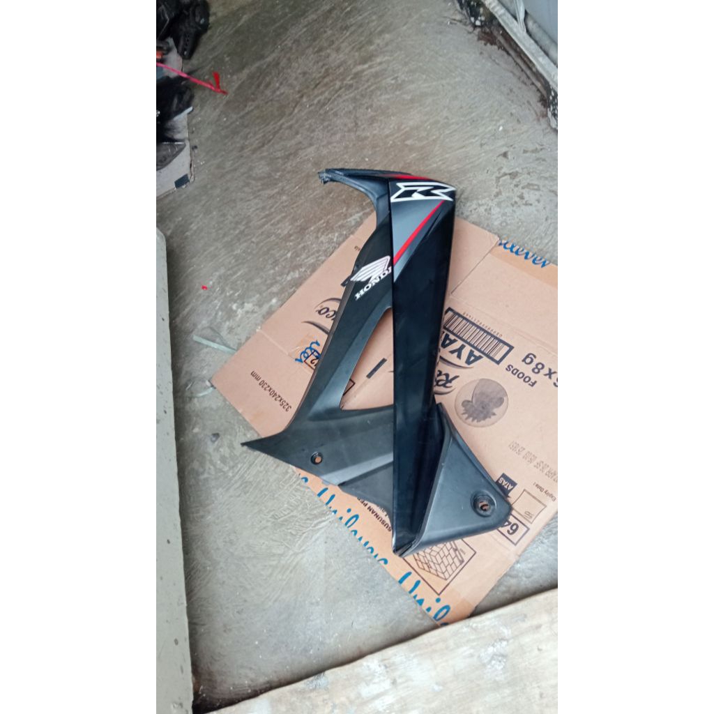 sayap Honda Revo lama sebelah kanan ORI bekas
