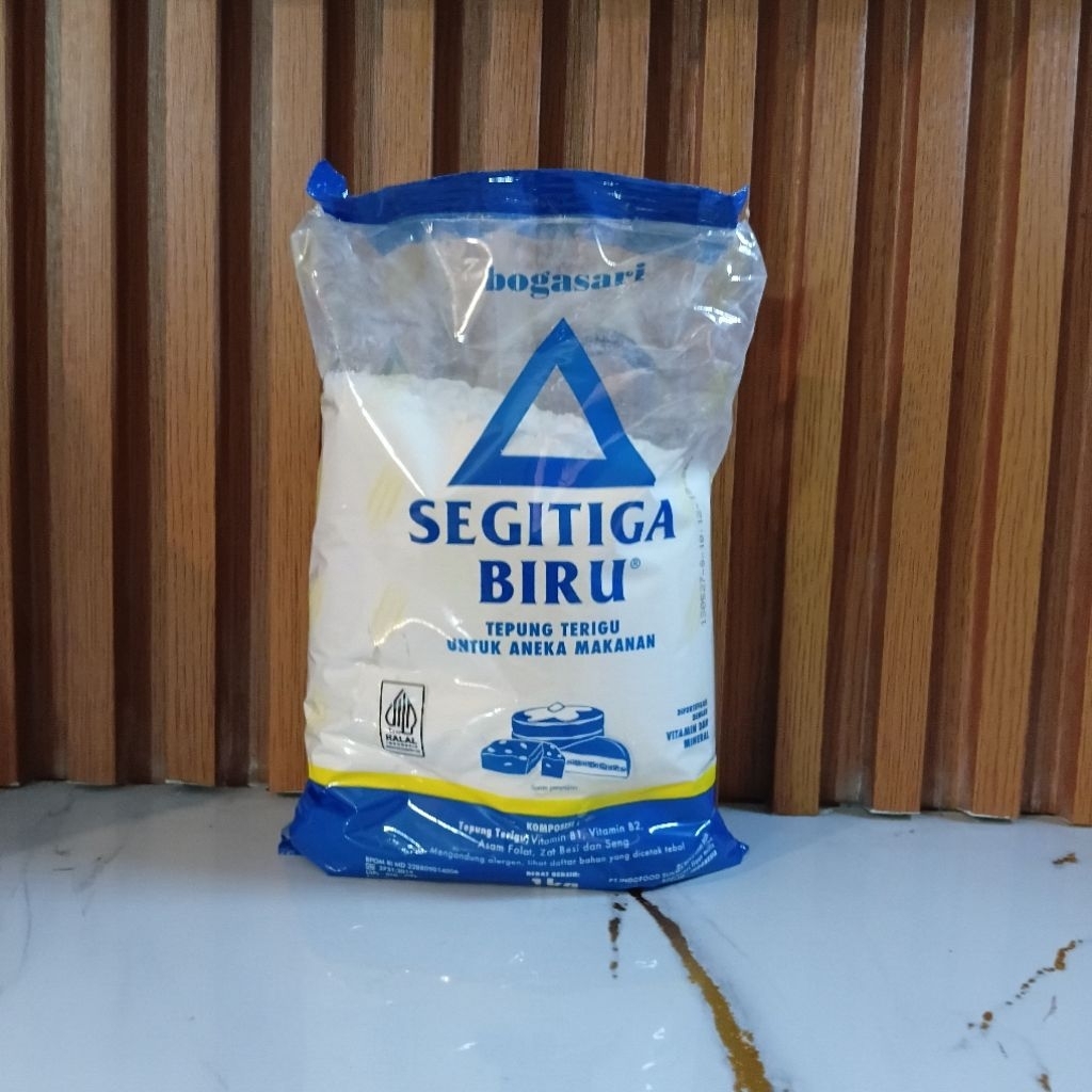 Bogasari segitiga biru