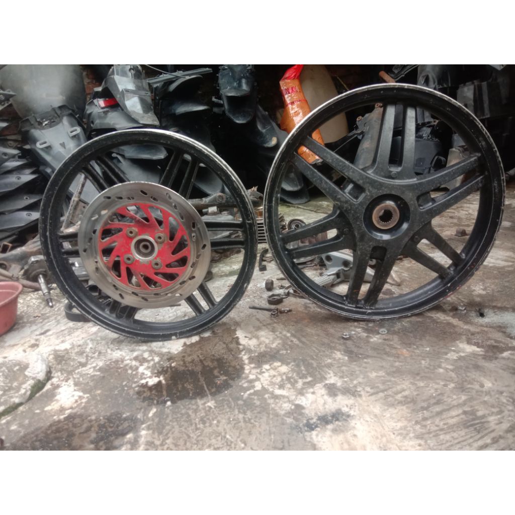 VELG DEPAN BELAKANG SPIN 125 GIGI 20 SEKEN ORIGINAL