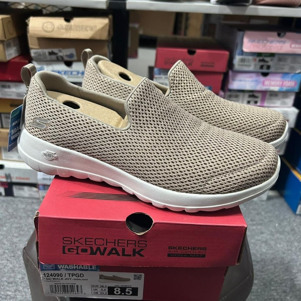 SEPATU WALKING WANITA SKECHERS SLIP ON GO WALK JOY HIGHLIGHT (124090 TPGD)