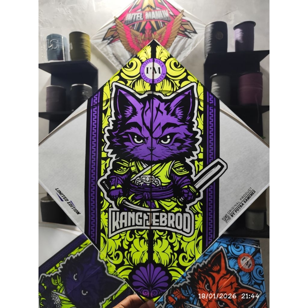 layangan sukoi full petung tua