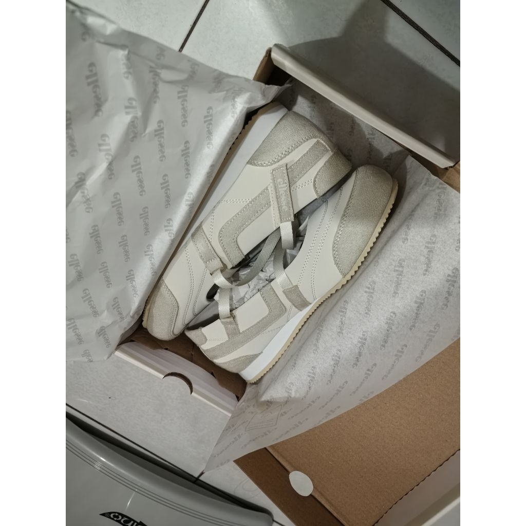 sepatu ballerina ellesse ballad