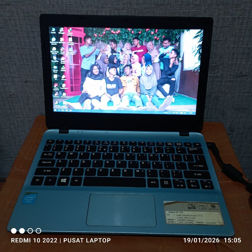 Laptop Acer Aspire V5-132 series windows 10 Intel inside Ram2gb DDR3 HDD500gb Lcd11in mesin normal t