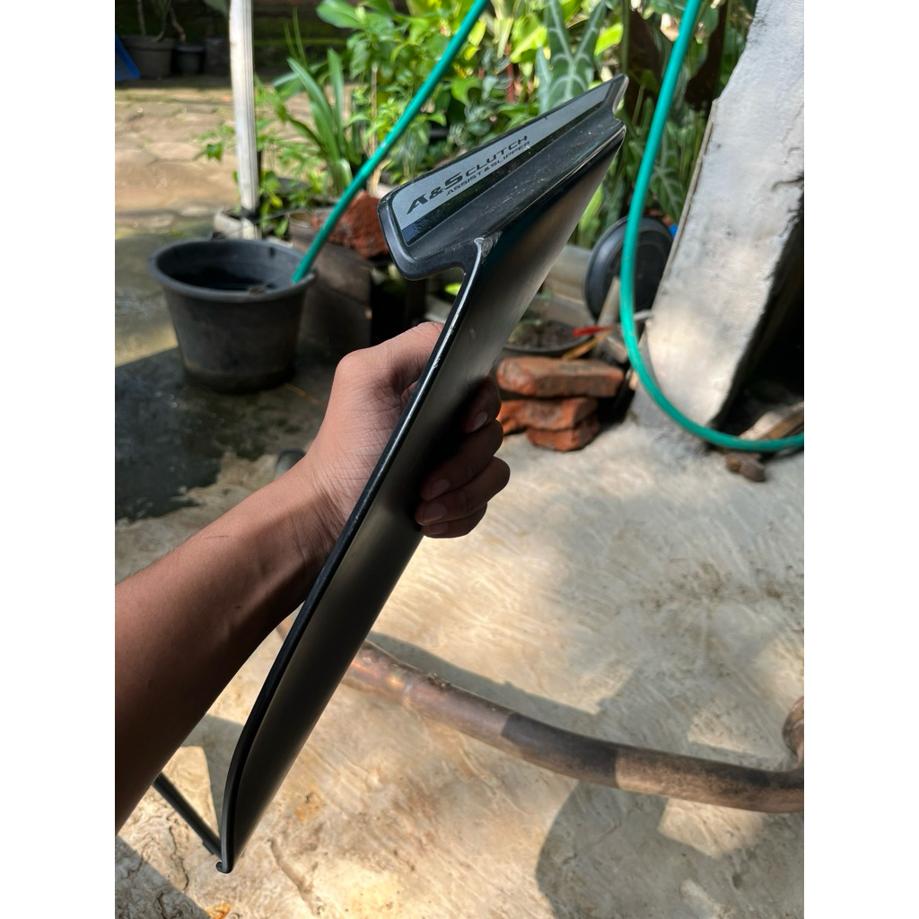sayap belakang kiri r15 v3 copotan original