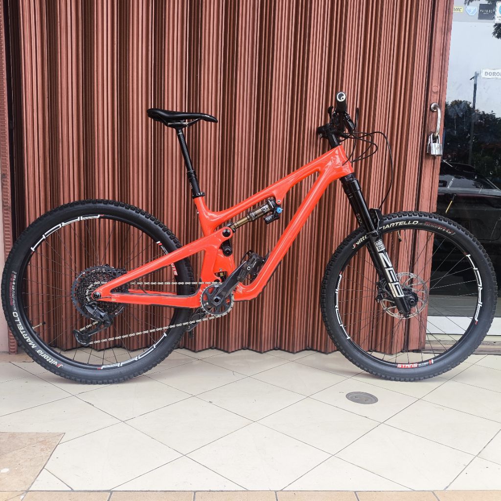 YETI SB140 27.5" CHRIS KING SRAM GX FOX DPX2 Shock Rockshox ZEB Fork Sepeda Full Suspension Carbon F