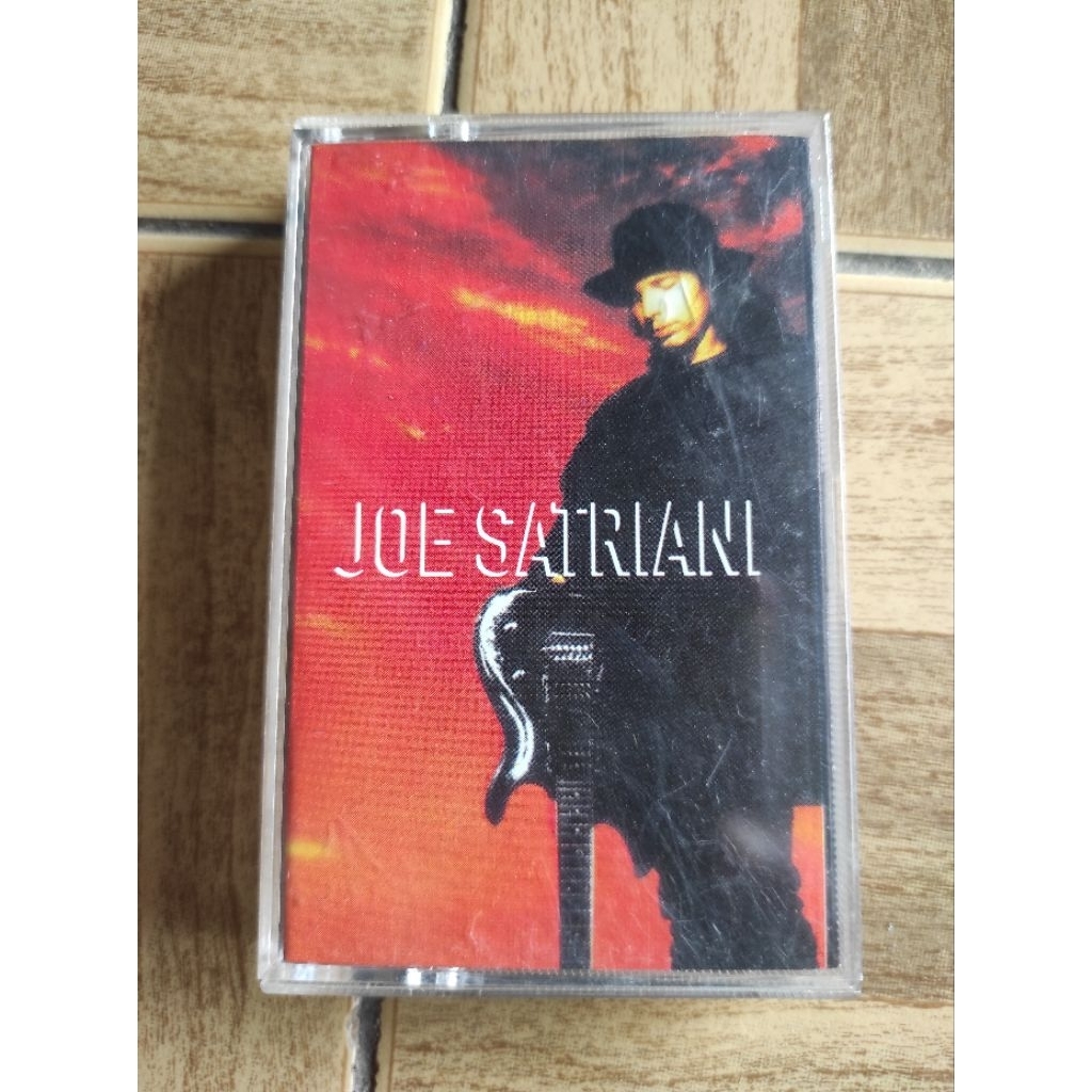 kaset pita JOE SATRIANI