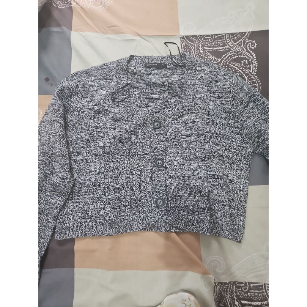 the executive knit crop top