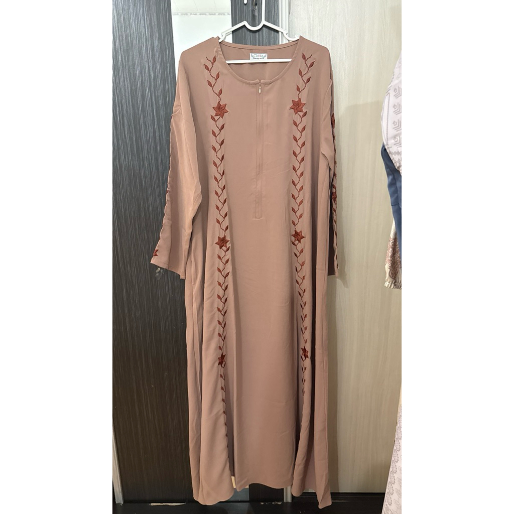 preloved 1x pakai Abaya Mahira warna rose