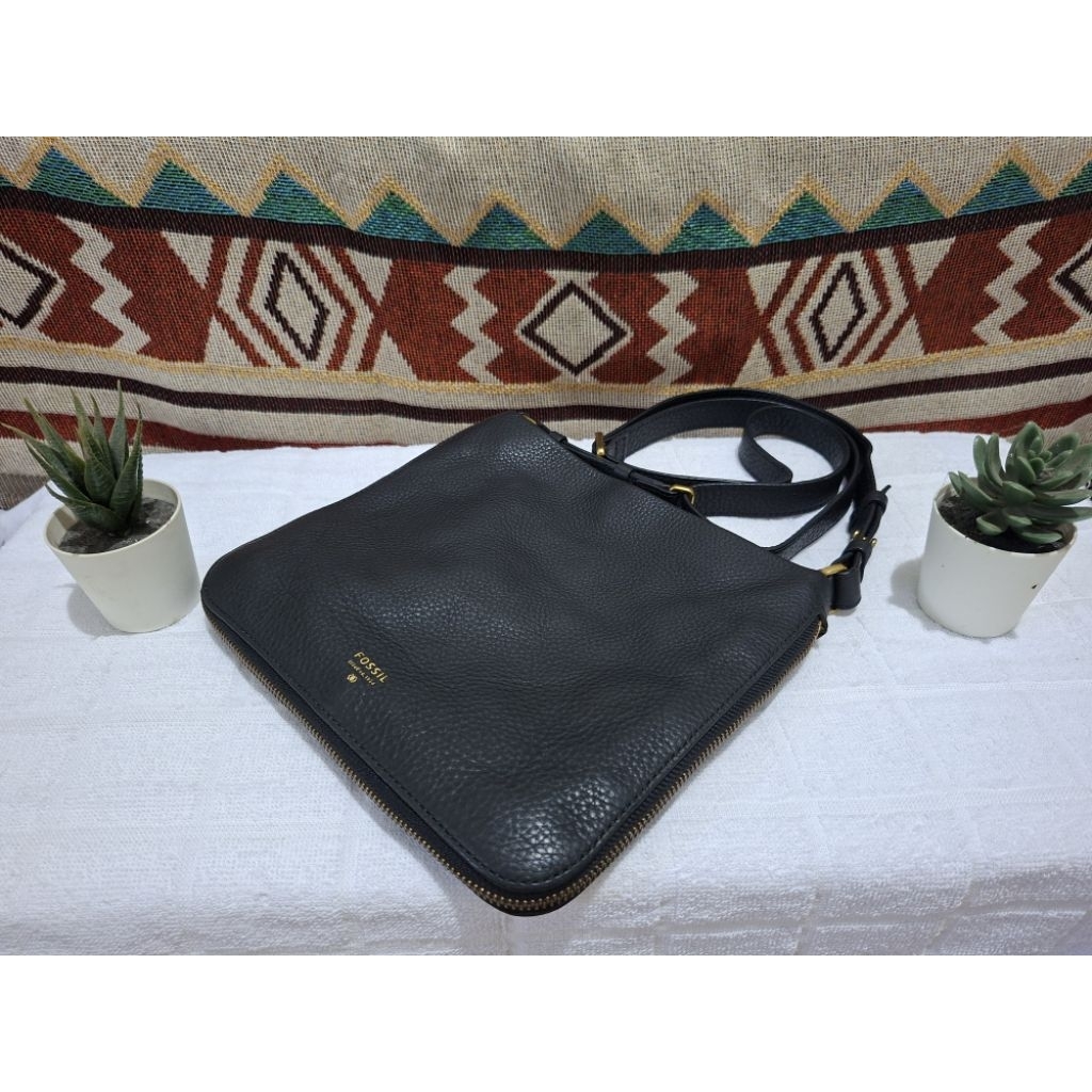 Ocil Preston Sling Black