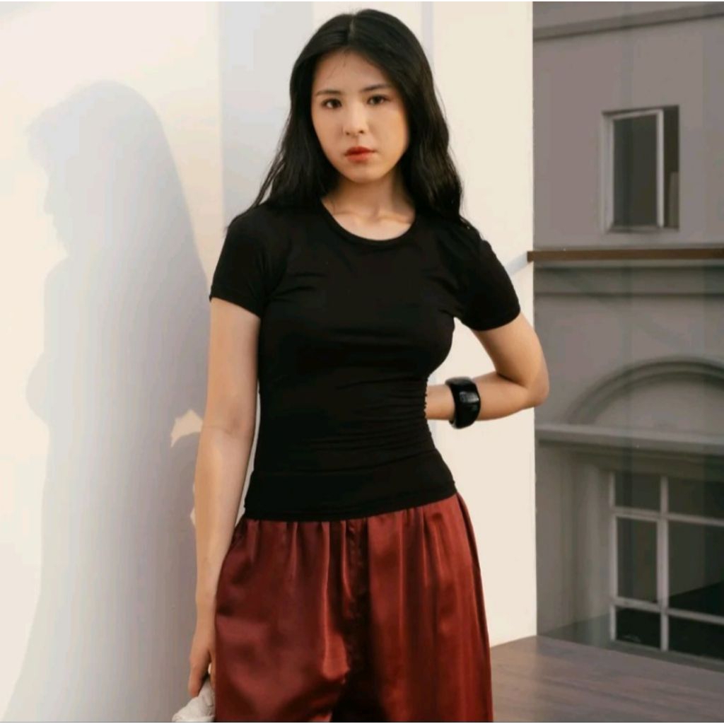 Sienna Oneck Top Aijo