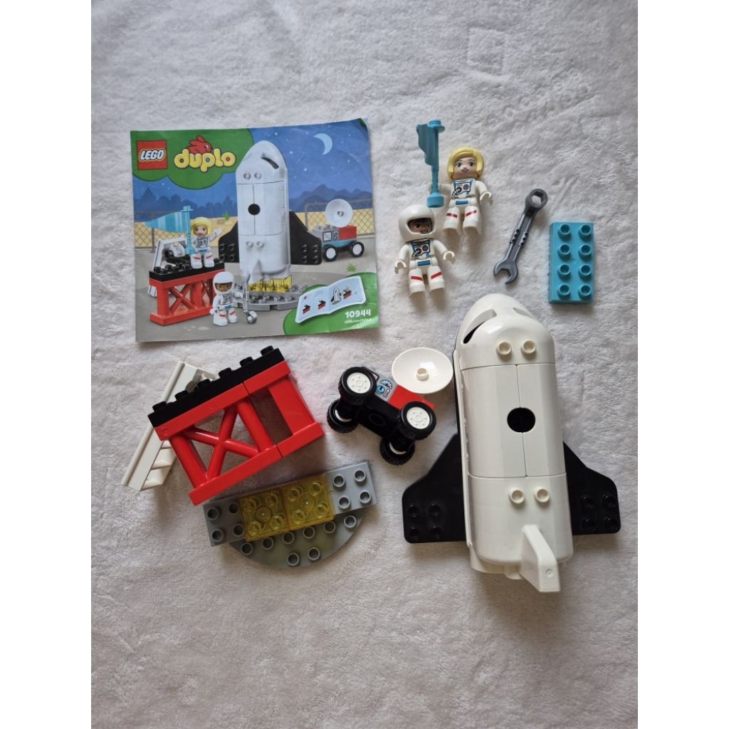 lego duplo 10944 preloved lego mainan original astronot mainan luar angkasa pesawat rocket roket
