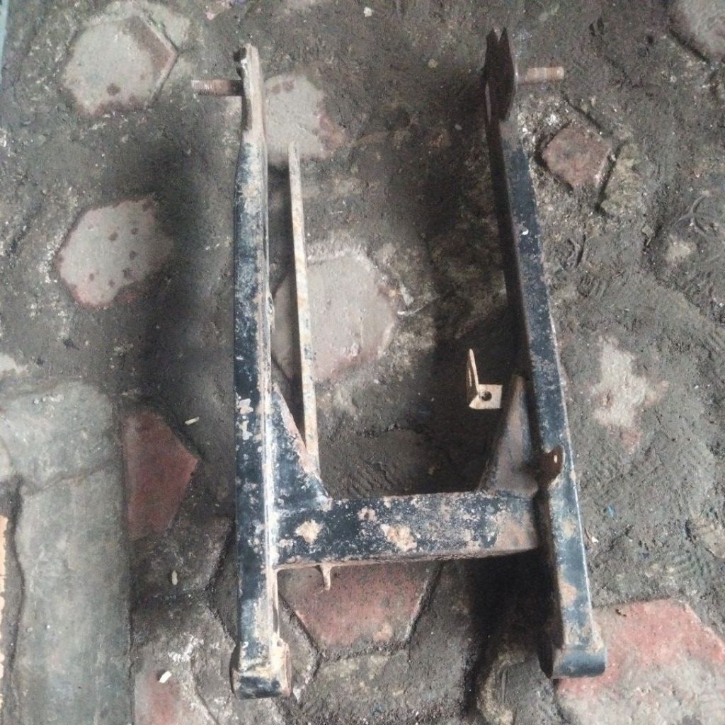 Arm/sasis lengan ayun capit udang copotan Supra lama/Supra fit lama