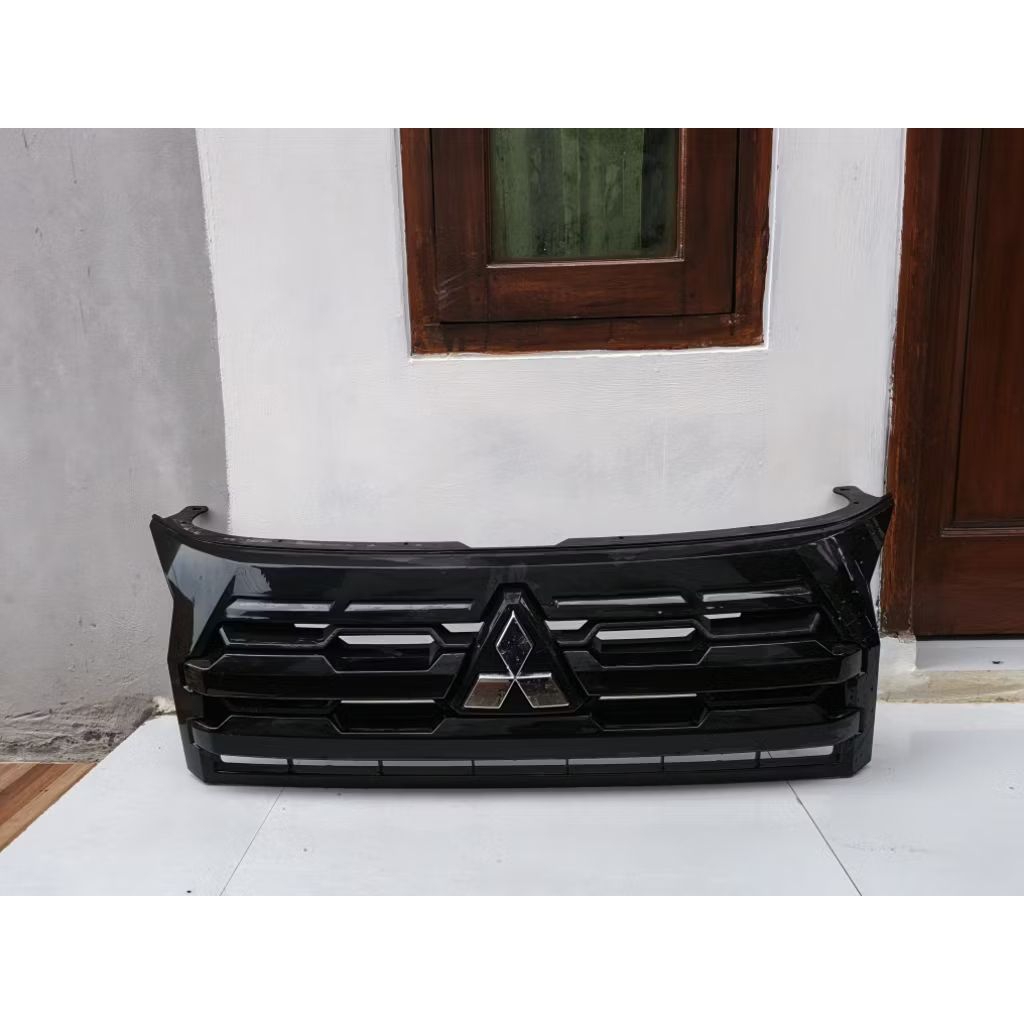 Grill depan MITSUBISHI Xpander cross 2023 ori