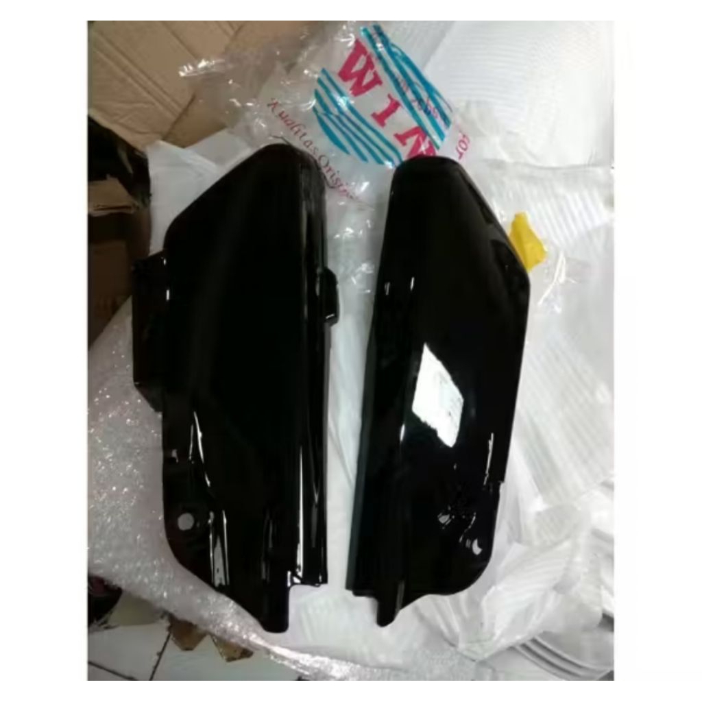WIN_Bok aki/ Tutup aki motor Honda Astrea Grand kiri kanan