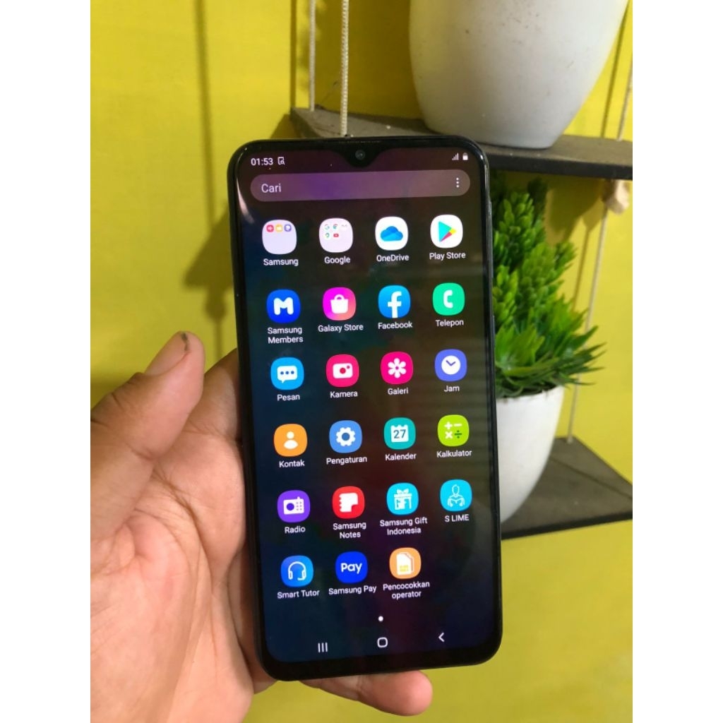 Di jual Hp Samsung M20 Ram 3/32  Barang Original kondisi normal semuanya siap pakei