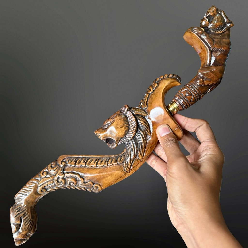 Kujang Pamor Asli Besar Bilah damascus pamor motif macan