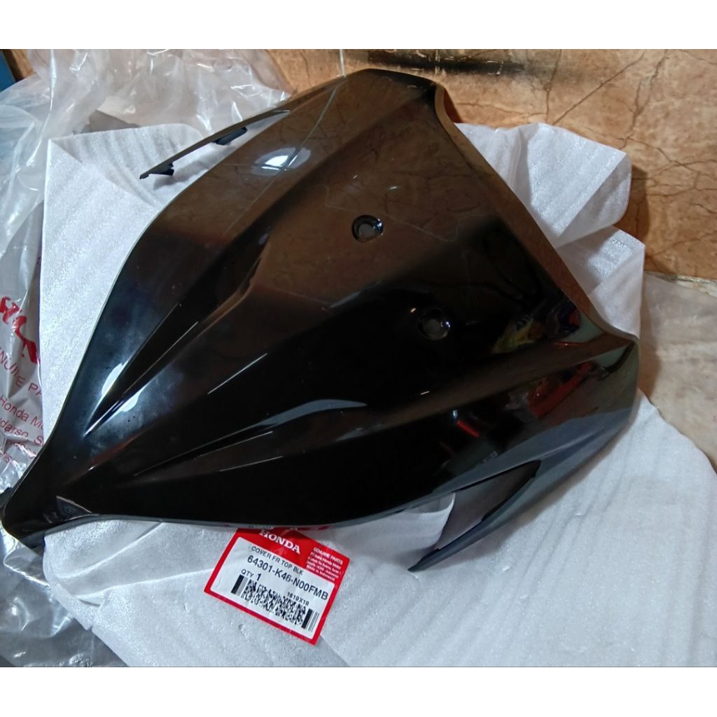 64301 K46 N00FMB COVER PANEL DEPAN VARIO 110Fi Esp HITAM ORIGINAL AHM