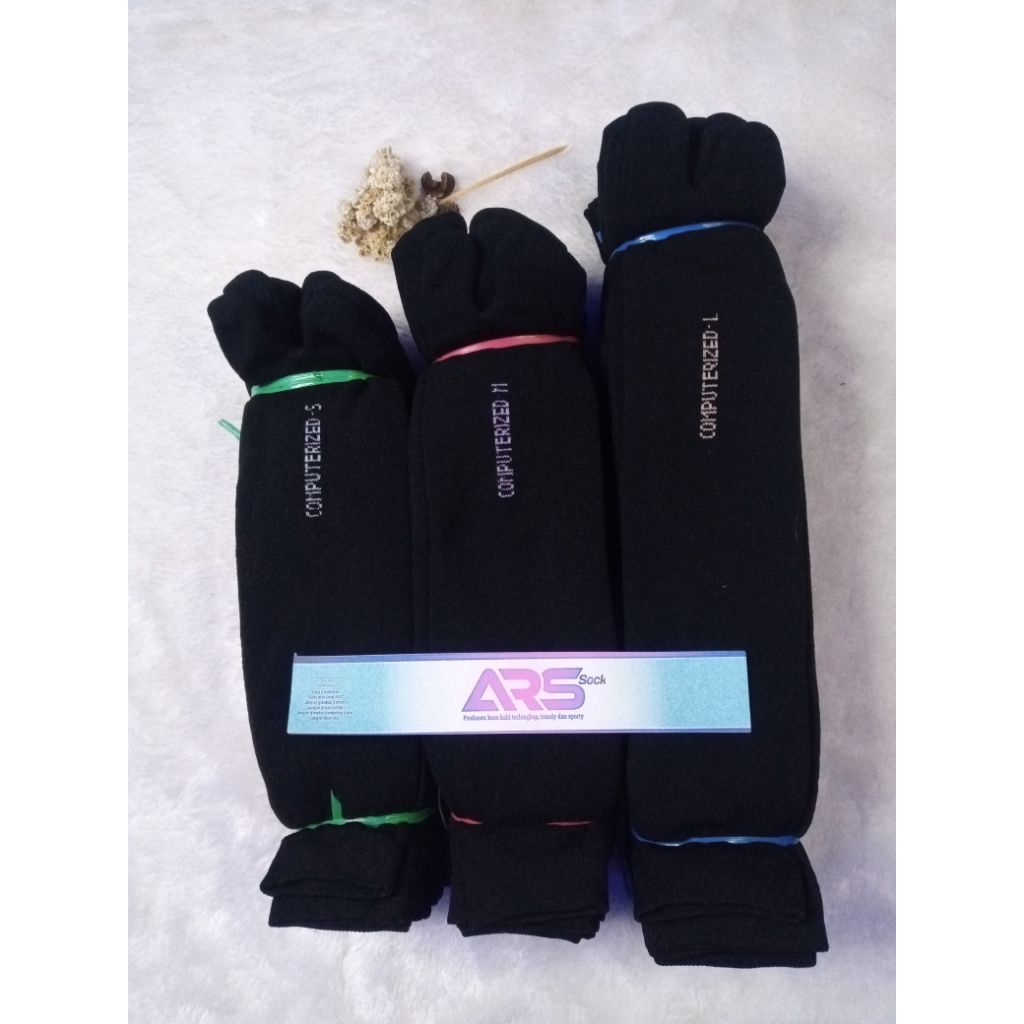 ARS Lusinan Kaos Kaki Muslimah Jempol Polos Hitam Bahan Nilon Computers Desain