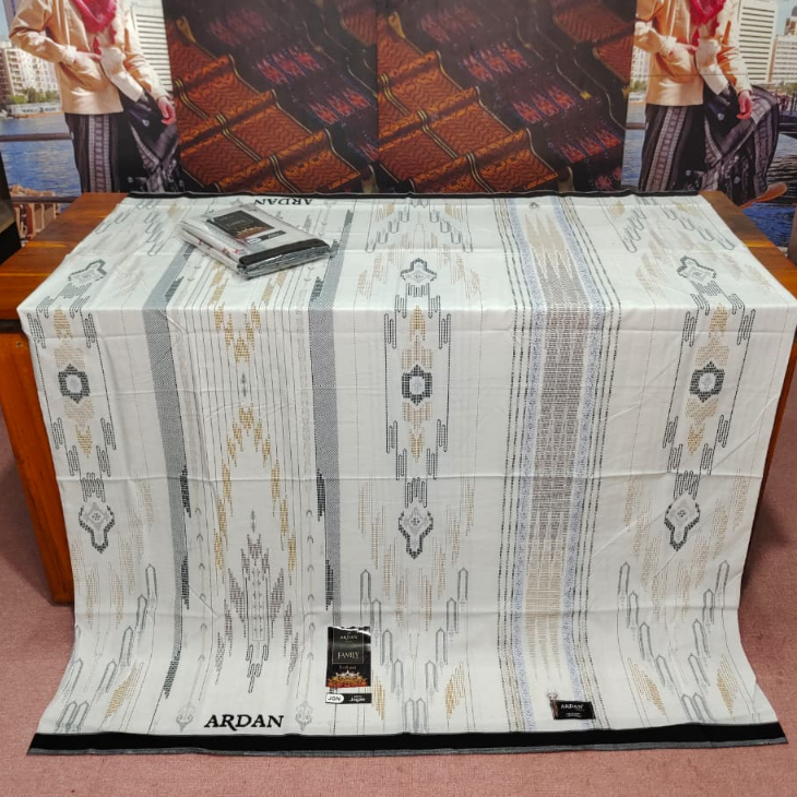 Sarung Ardan Family Brilliant Premium Putih ardan brilliant putih