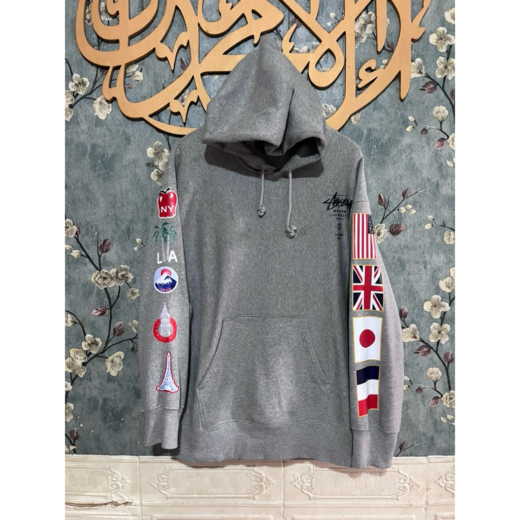 Hoodie stussy world tour