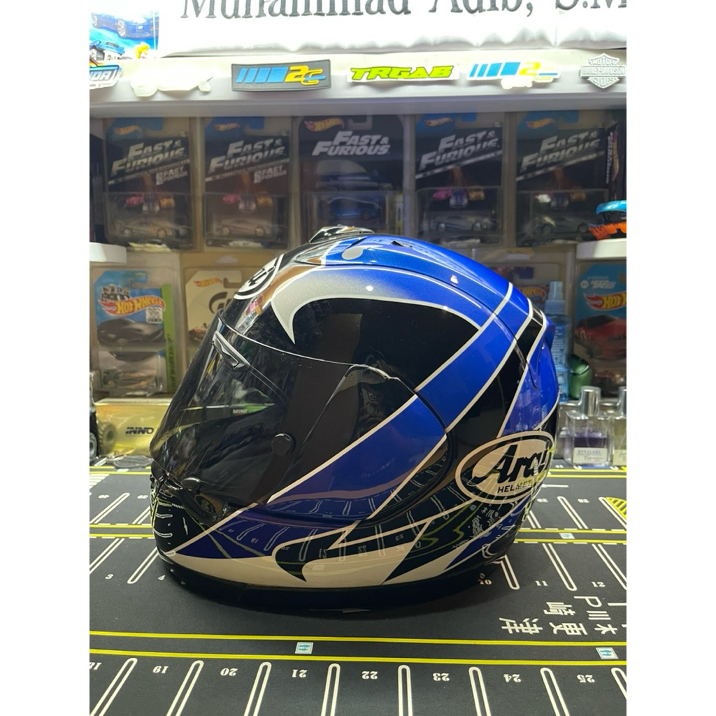 Helm Arai RX-7 RR4