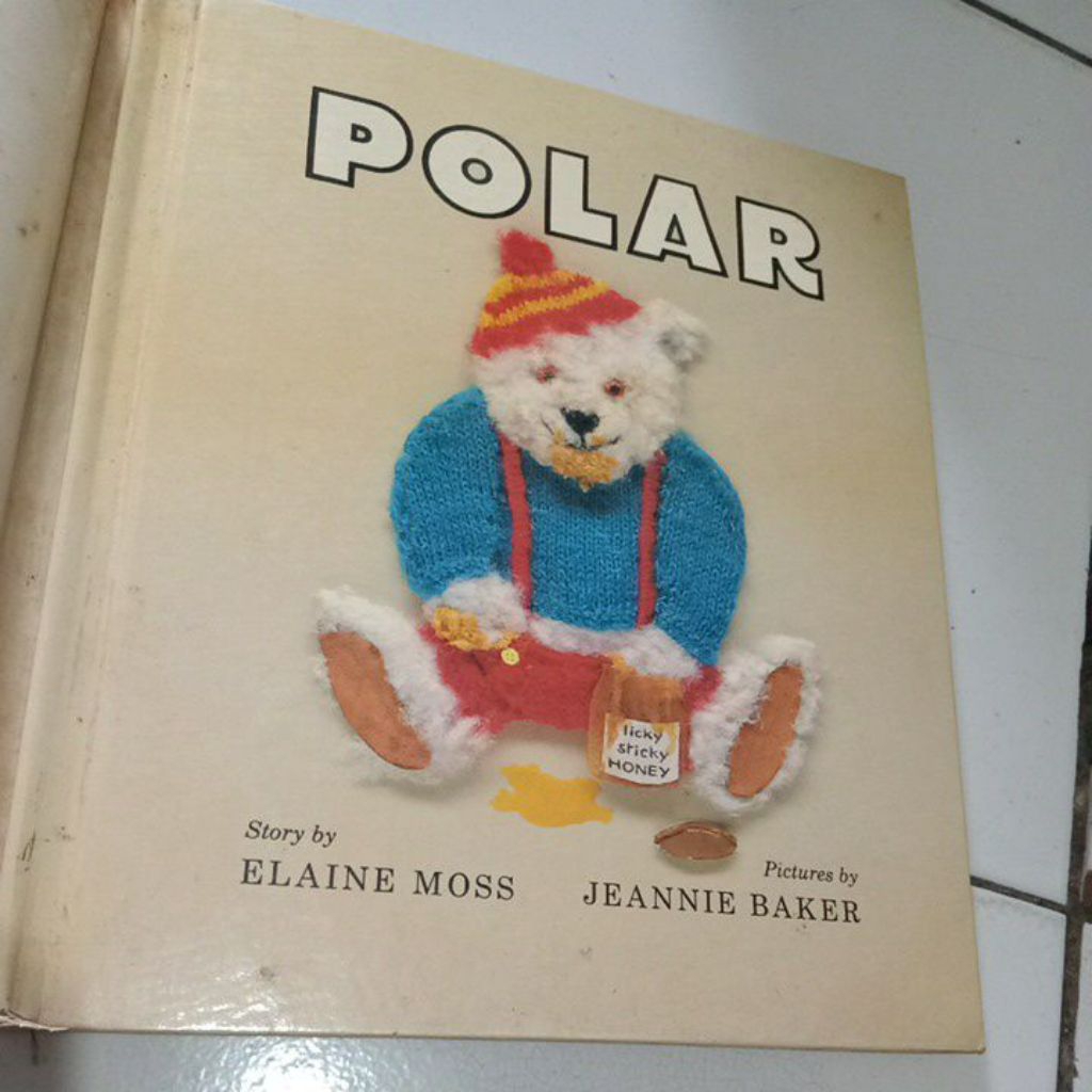buku cerita polar bahasa Inggris