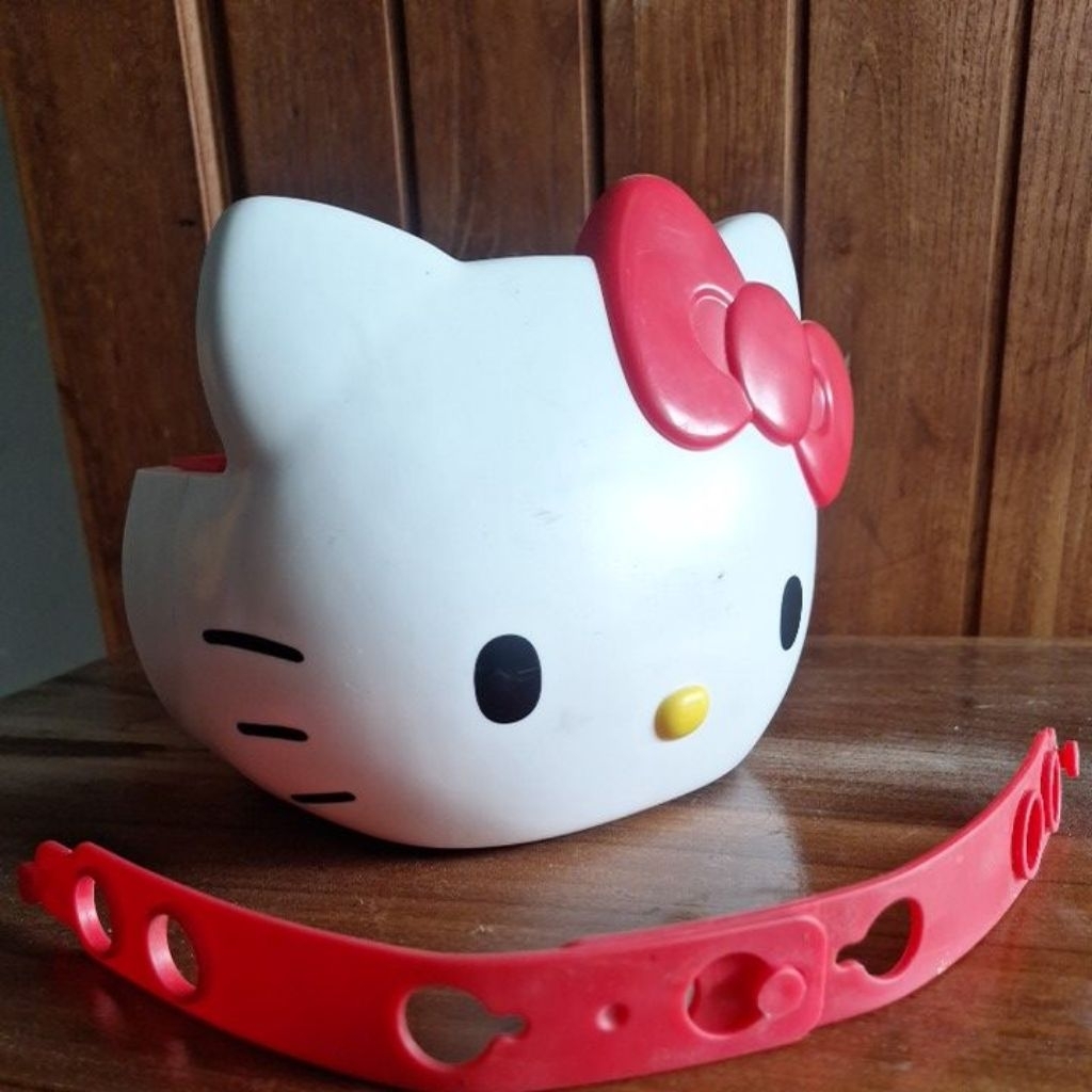 Hello Kitty carrier McDonald