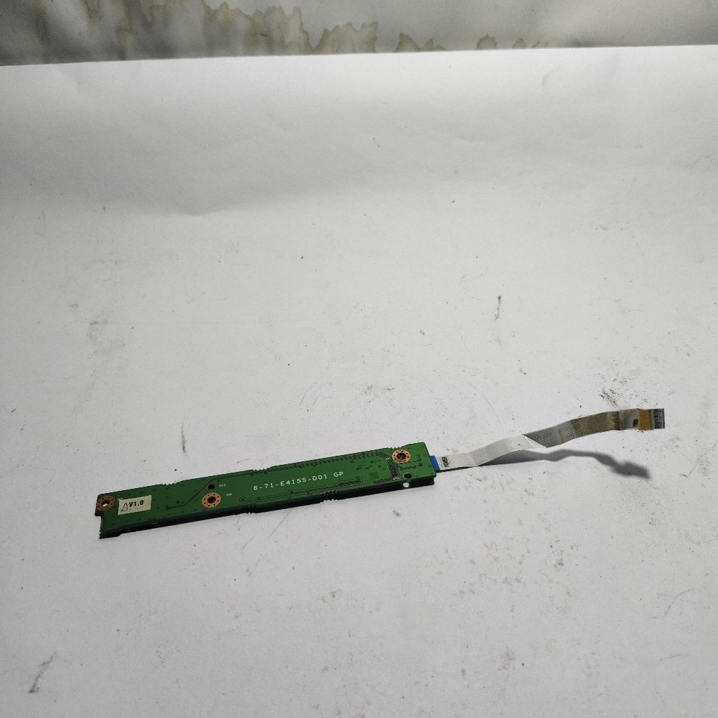 Switch On Off Laptop Zyrex E4105 e4105 4105