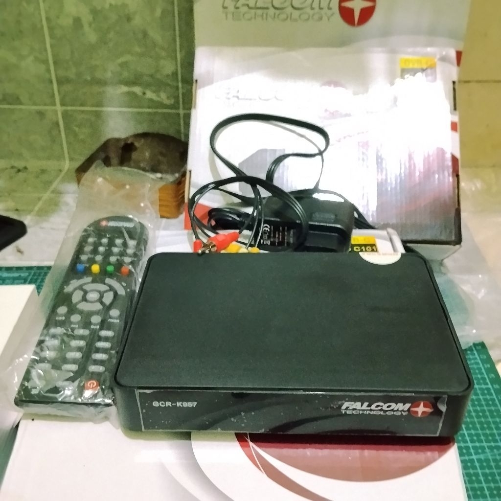 Set Top Box / Receiver TV Kabel Falcom Technology DVB-C SD C101