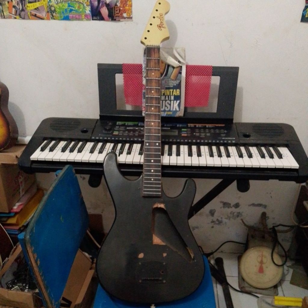 BODY GITAR LISTRIK BEKAS