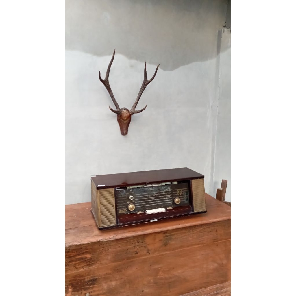 Antique Radio tabung tua philips