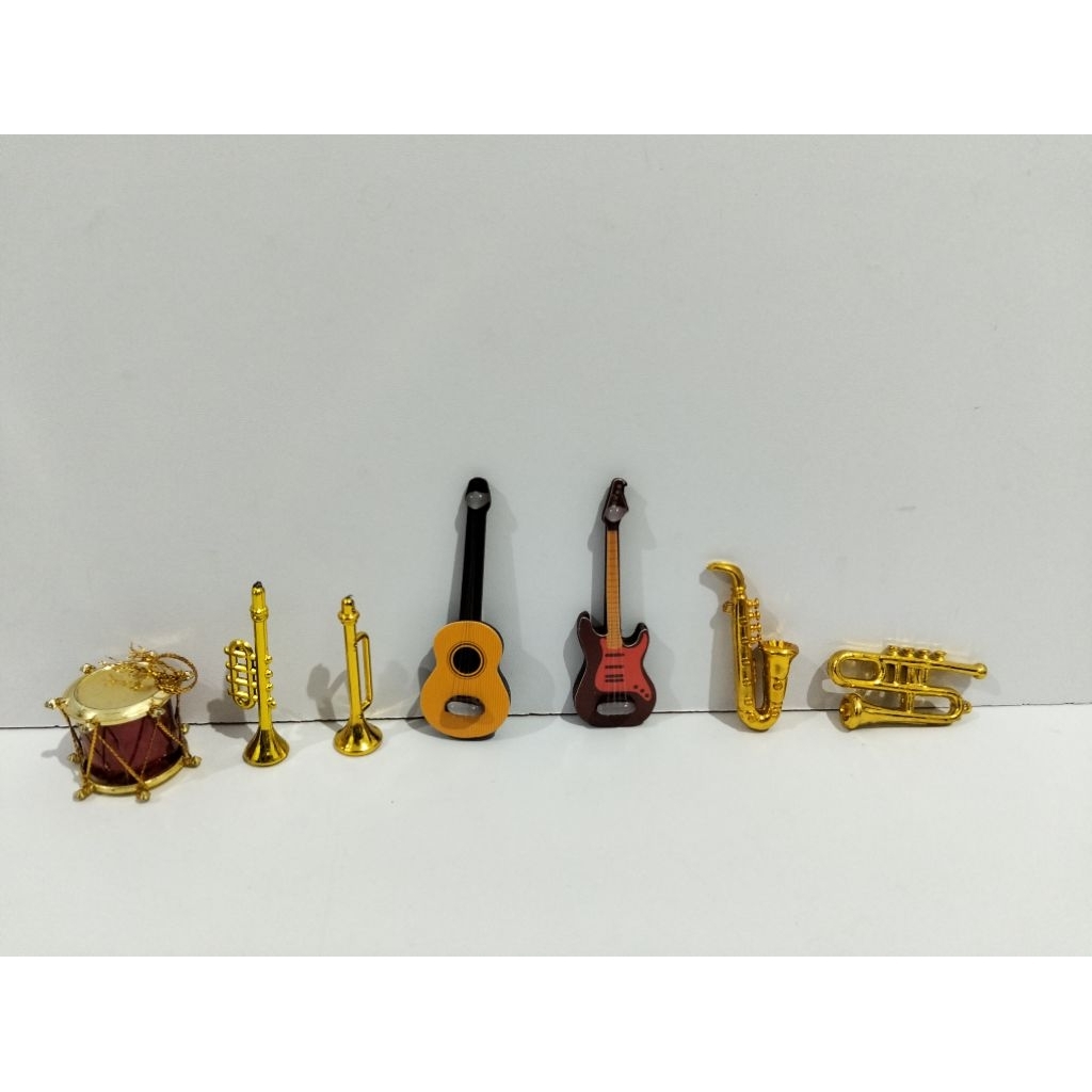 Miniatur alat musik (mix varian) - gitar terompet saxophone drum