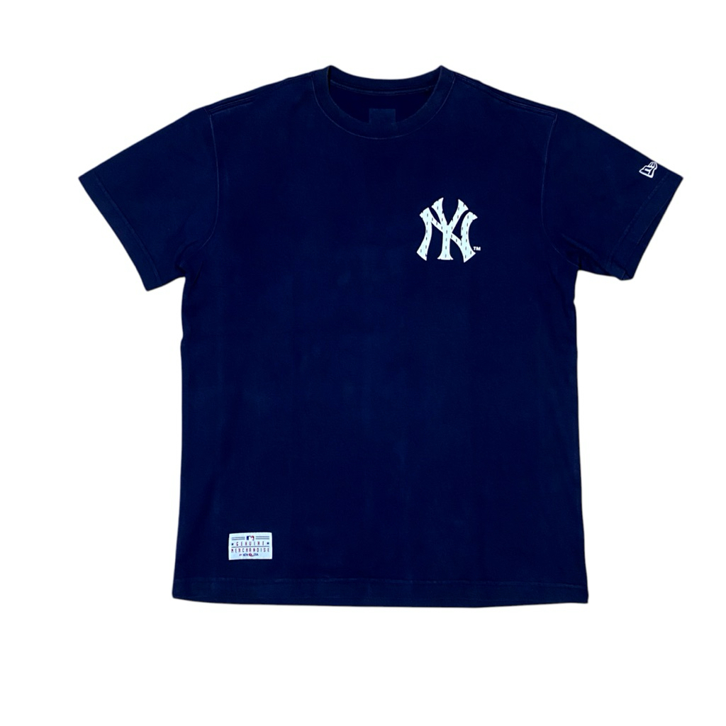 New Era x MLB Yankess Tshirt Authentic