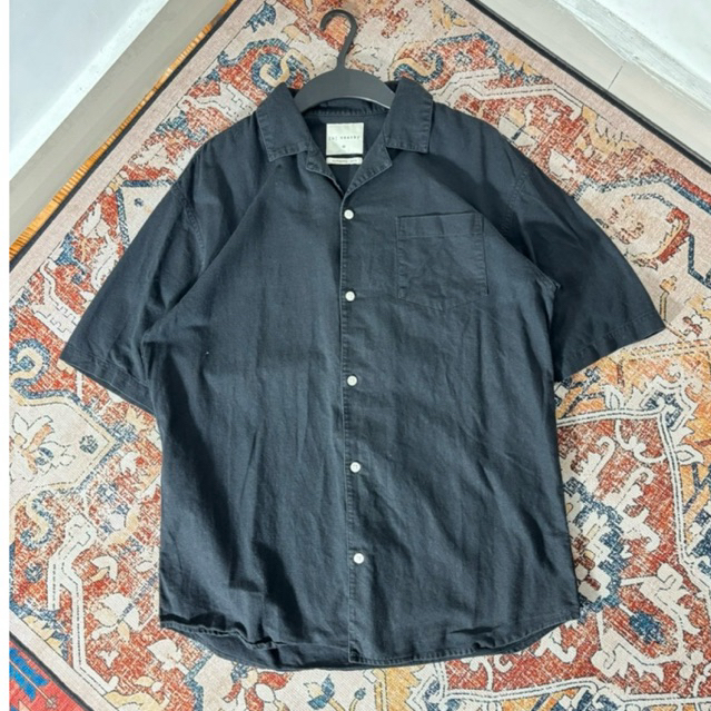 KEMEJA PENDEK TBJ NEARBY HITAM