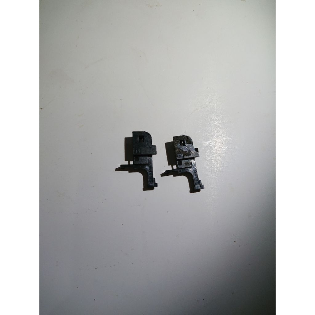 bracket penahan mesin atas & kamera depan xz2 premium