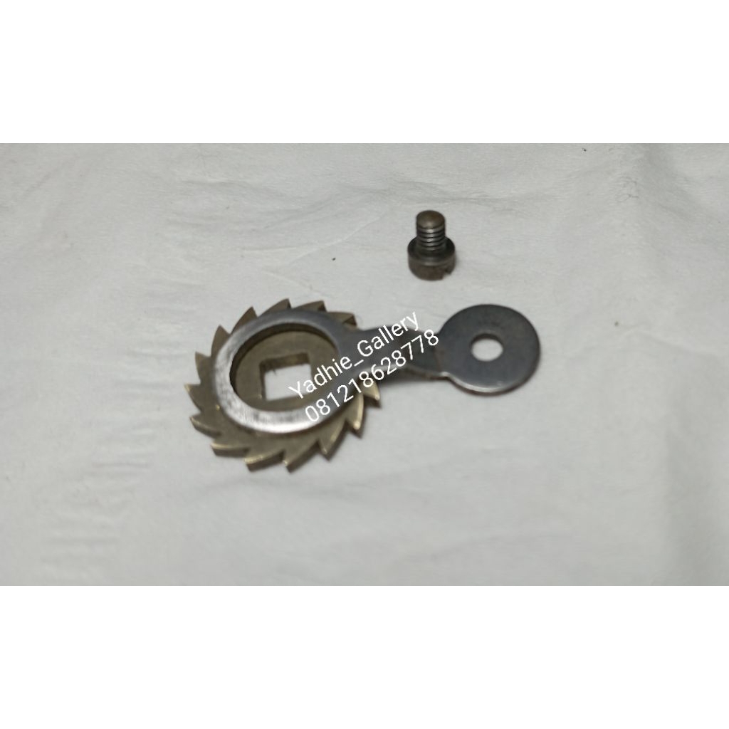 PART PENGUNCI TROMOL RACHET COVER  JUNGHANS W64