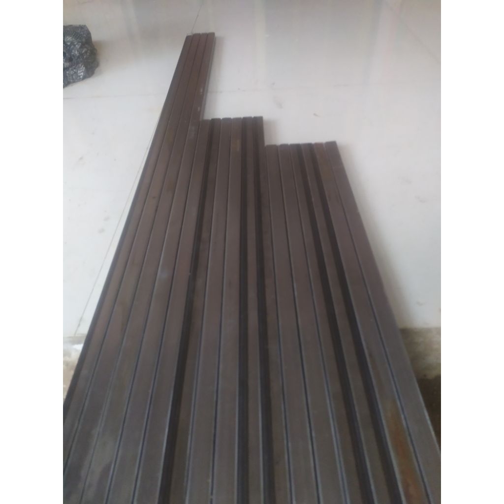 besi holo 2x2  3meter reques potong