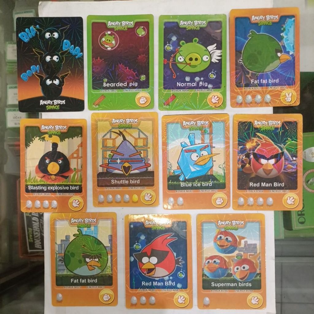 Kartu Hologram Angry Birds Space "Trading Card Game"